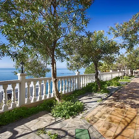 L'encantarella Villa